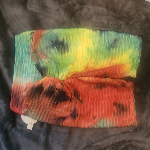 Fit In- Tie Dye- Scrunch Butt- Shorts- Size Medium- NWT - Picture 9 of 12